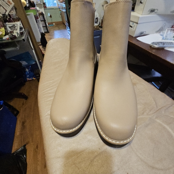 Universal Thread Celina Water Repellant Chelsea Boots, women's 12.5 - Picture 4 of 11